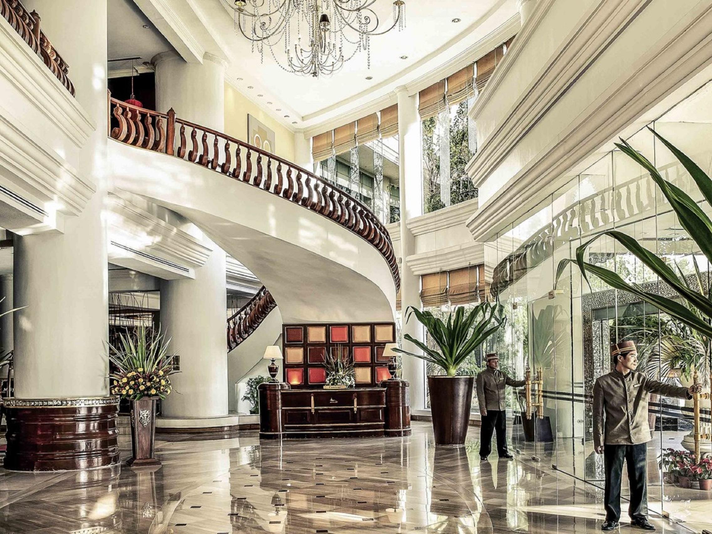 Mercure Mandalay Hill Resort מראה חיצוני תמונה